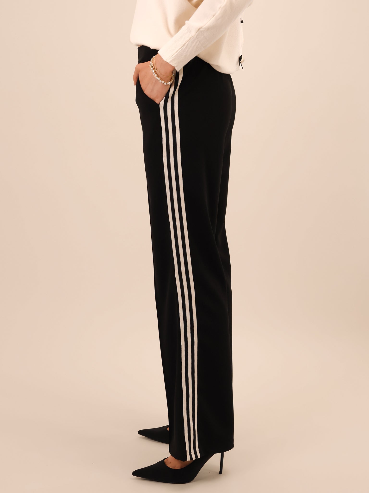 Kate & Pippa Nicks Stripe Trousers In Black-Kate & Pippa