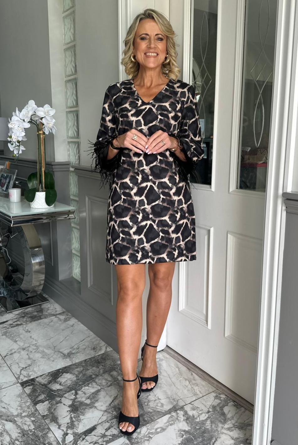 Kate & Pippa Taylor Mini Shift Dress In Black Print-Kate & Pippa Autumn/Winter Ladies Clothing